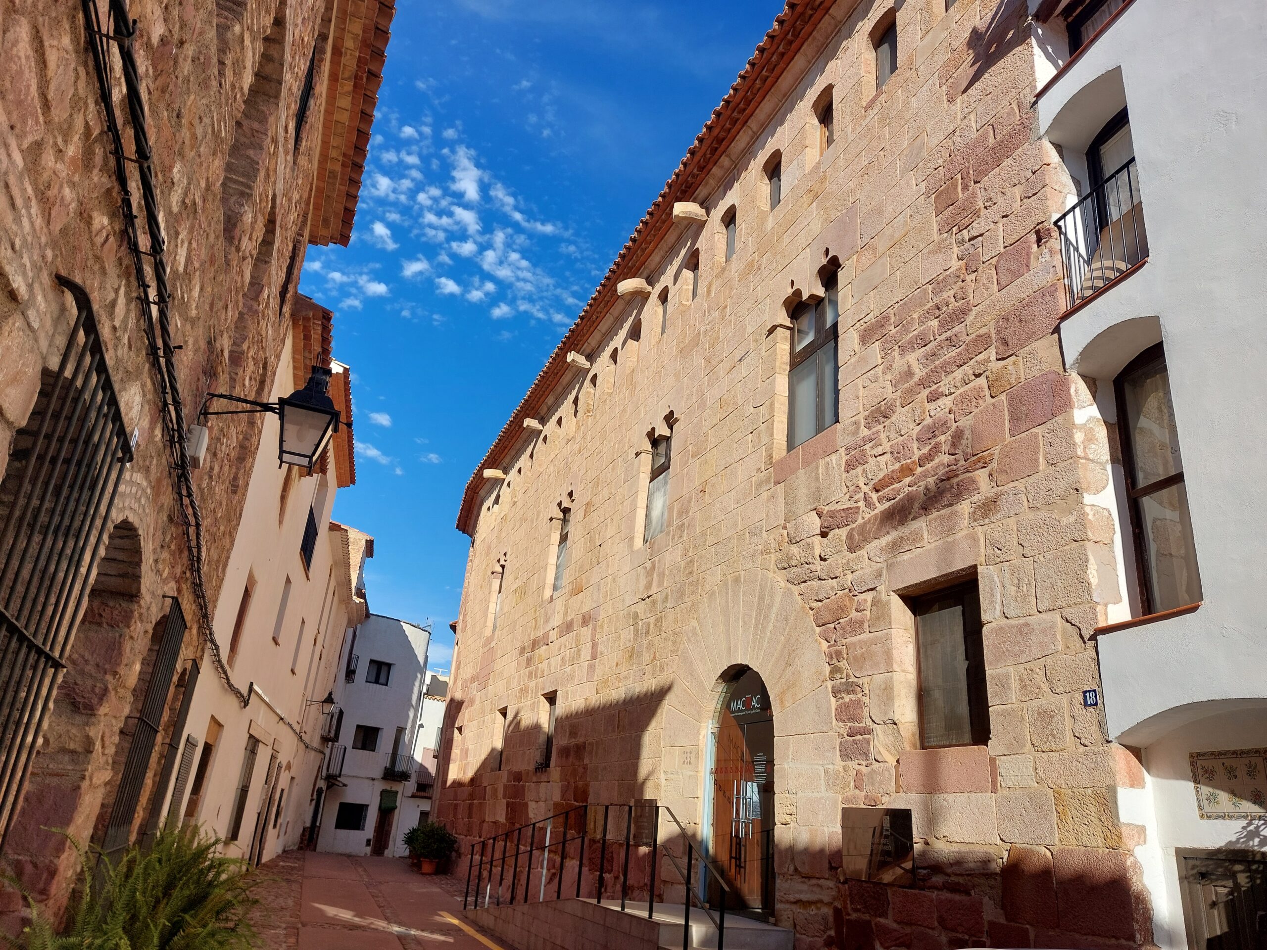 San José Caves and Vilafamés Day Trip from Valencia